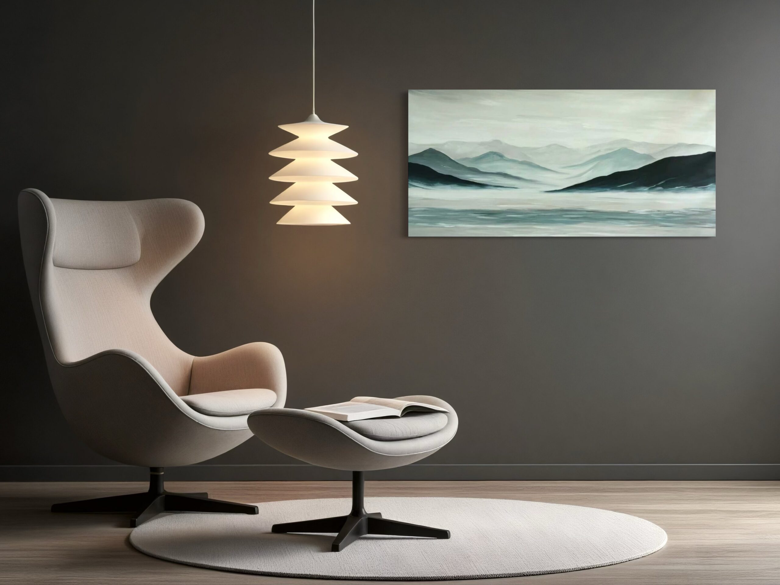 Ręcznie malowane dzieło Michelanemo, uchwycające nordycką naturę i spokój – delikatne odcienie niebieskiego, szarości i bieli w harmonijnej równowadze.